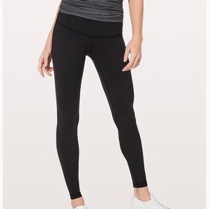 Low Rise Lululemon Leggings (Black)